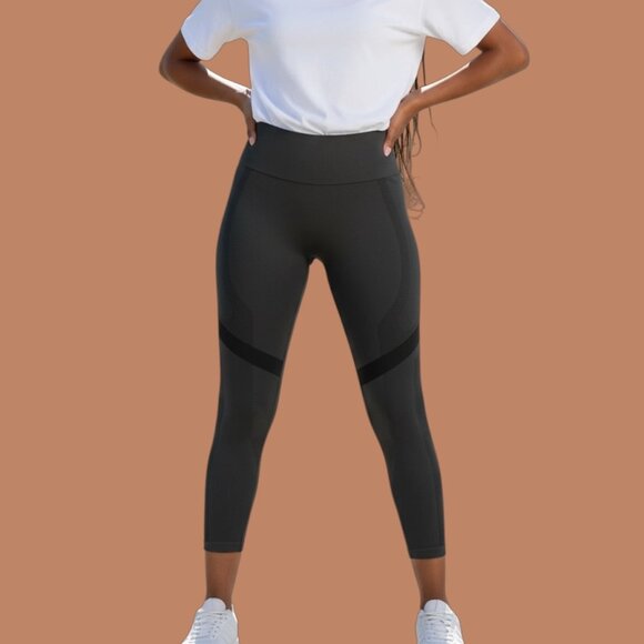 Xersion Black Exercise Stretch Leggings-Size XXL-Straight Leg-3 Inch Waistband - Picture 1 of 8